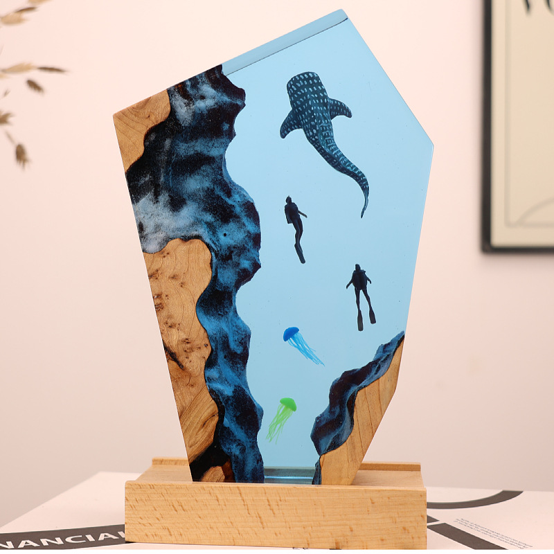 Resin Cave Whale Diver Desktop - đánh giá và giá Resin Art For Wedding Gift